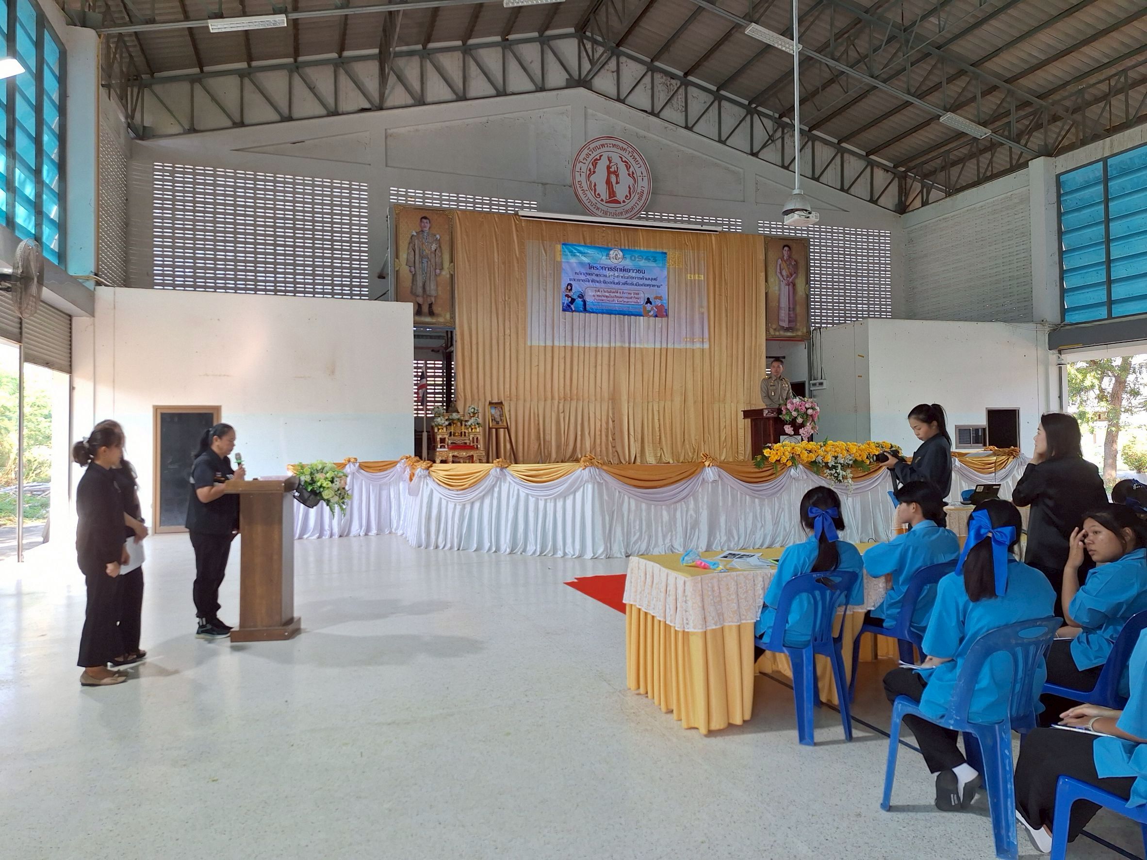 LINE_ALBUM_khorngkar raks yeawchn 8 th.kh. 68_251209_12.jpg